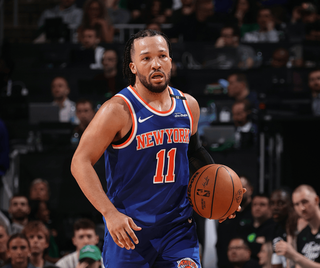 黑白直播-塔图姆重返赛场，爆冷首场状态出色，TL观众沸腾！