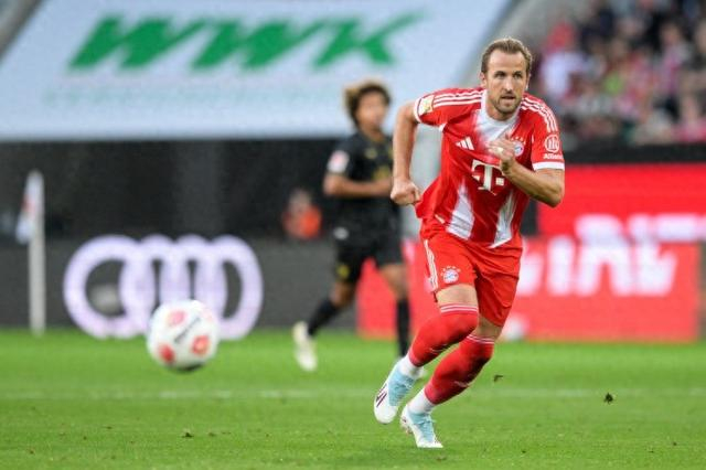 黑白直播-凯恩回归赛场，出色防守首场状态亮眼，尤文图斯观众沸腾！的简单介绍