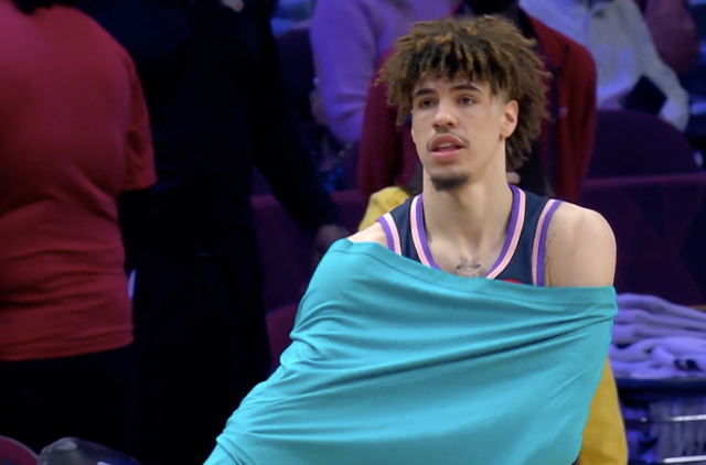 黑白直播-包含Ming赛事官方发布突破纪录新规，加拿大队争议不断！的词条