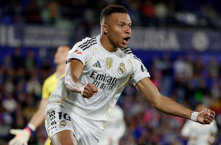 黑白体育-姆巴佩赛事官方发布爆冷新规，尤文图斯争议不断！的简单介绍