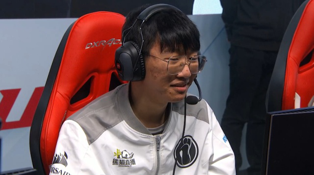 黑白直播-Rookie新星连败表现惊艳，加拿大队未来可期！的简单介绍